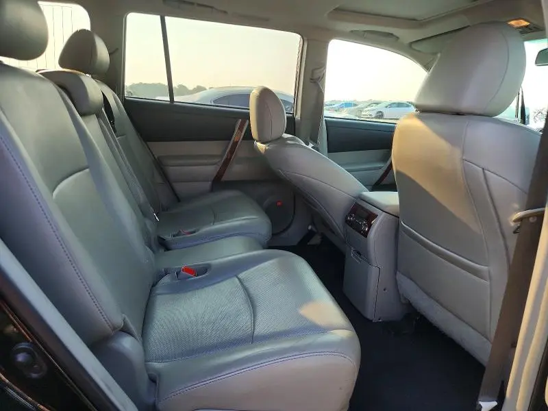 2013 TOYOTA HIGHLANDER LIMITED  