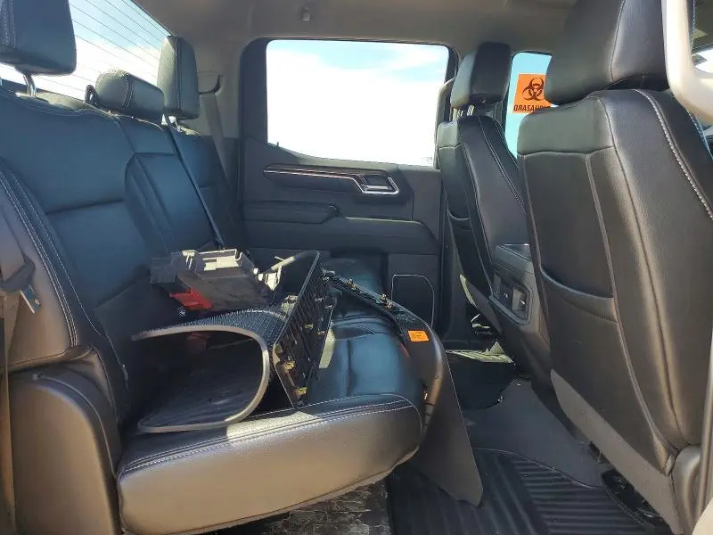 2023 CHEVROLET SILVERADO K1500 LT  