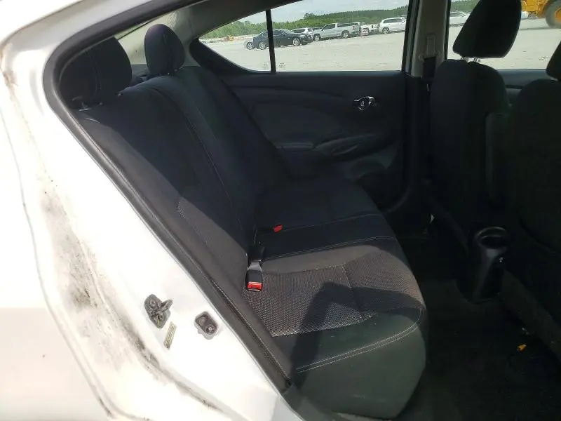 2015 NISSAN VERSA 1.6 SV  