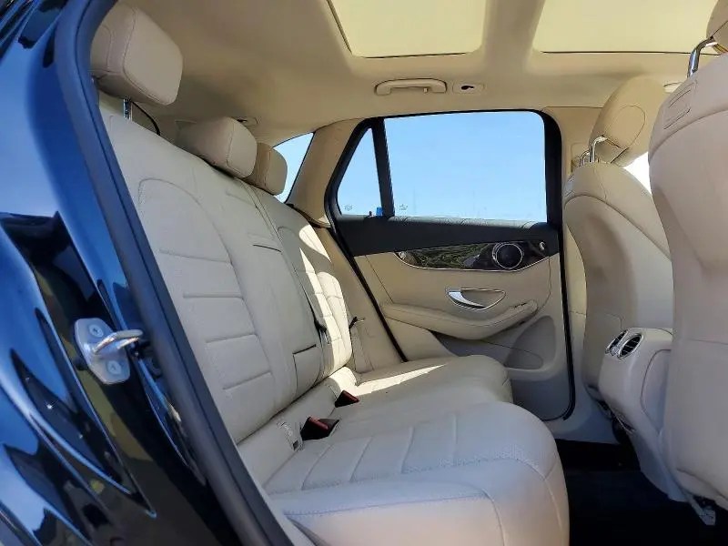 2019 MERCEDES-BENZ GLC 300 4MATIC  