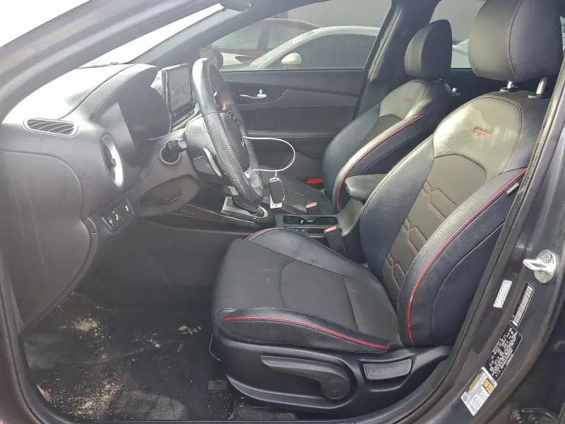 2023 KIA FORTE GT  