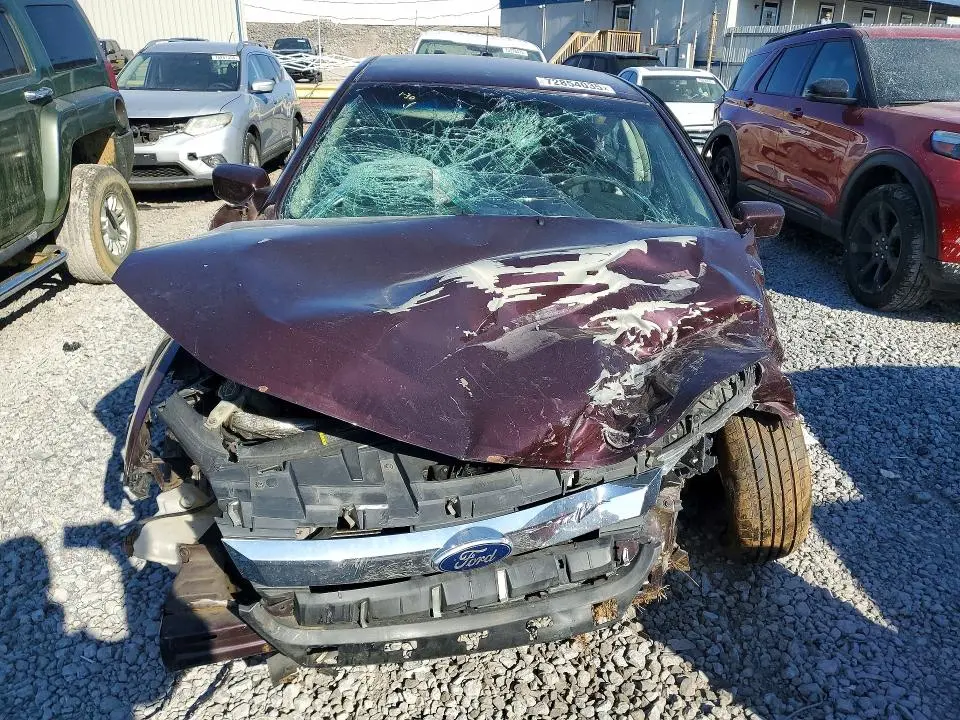 2011 FORD FUSION SE  