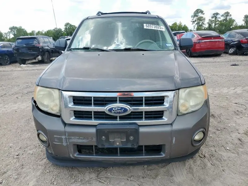 2011 FORD ESCAPE XLT  