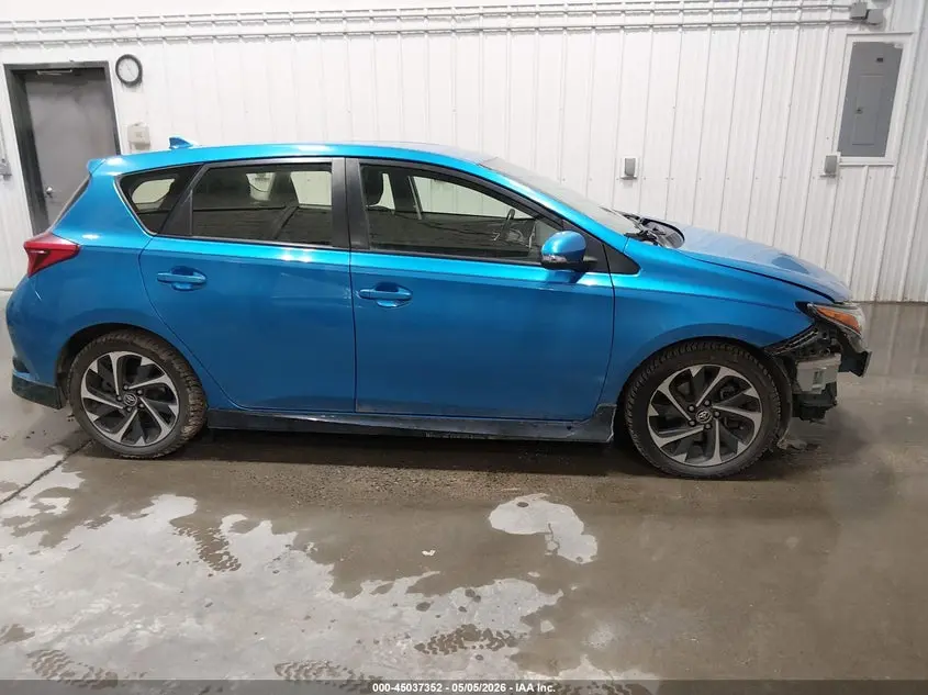 2017 TOYOTA COROLLA IM  