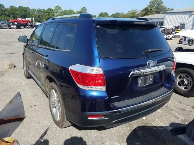 2013 TOYOTA HIGHLANDER LIMITED