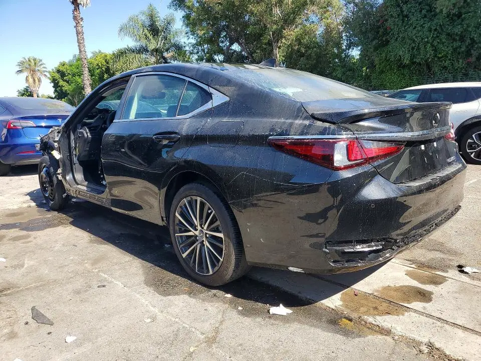 2025 LEXUS ES 300H BASE  