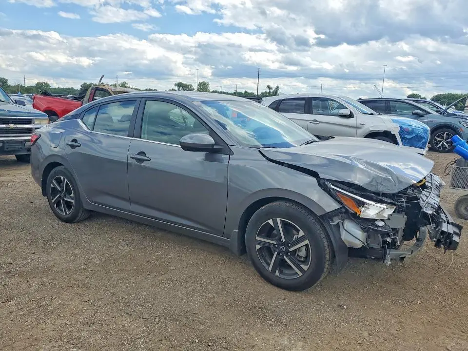 2025 NISSAN SENTRA SV  