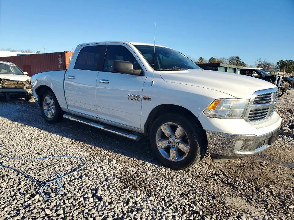 2013 RAM 1500 SLT  