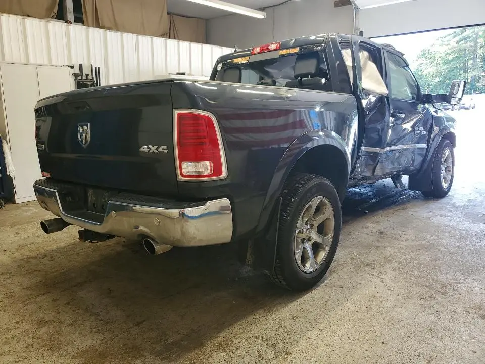 2016 RAM 1500 LARAMIE  