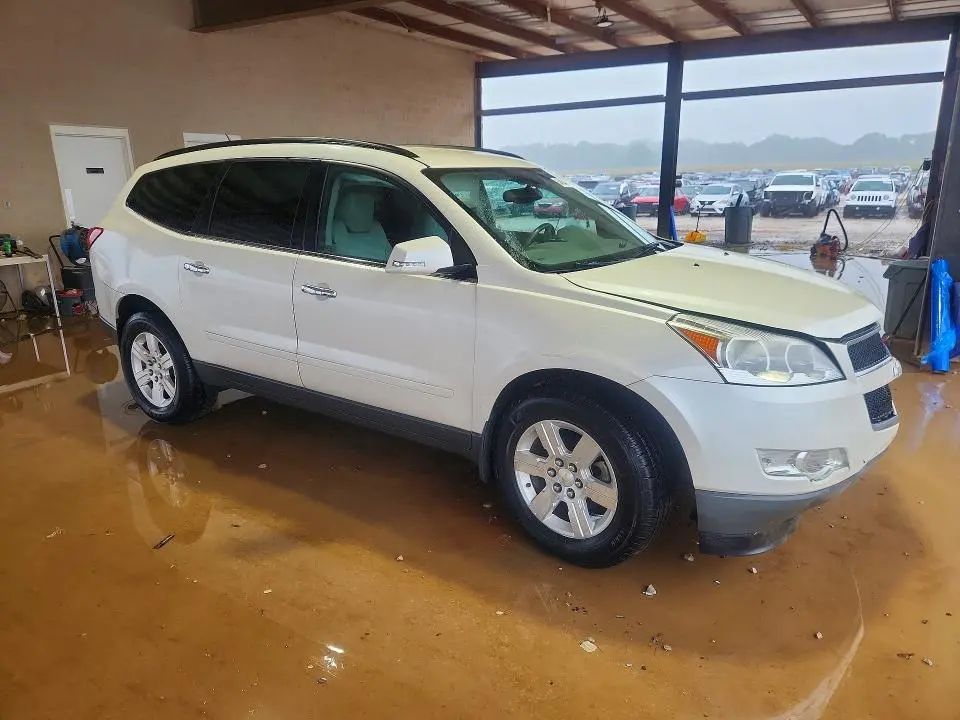 2012 CHEVROLET TRAVERSE LT  