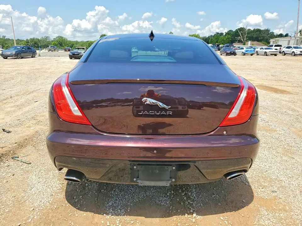 2017 JAGUAR XJ   
