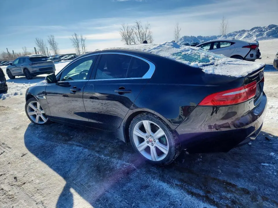 2018 JAGUAR XE PRESTIGE  