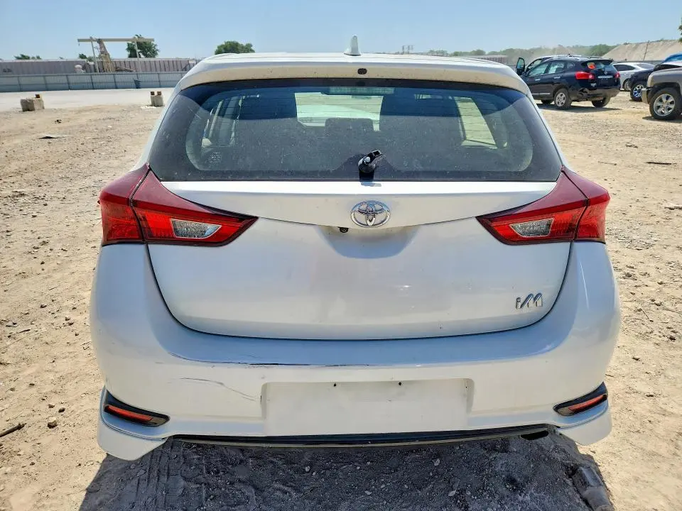 2017 TOYOTA COROLLA IM BASE  