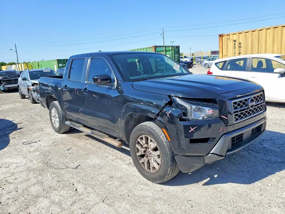 2022 NISSAN FRONTIER SV  