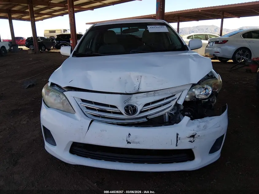 2013 TOYOTA COROLLA LE