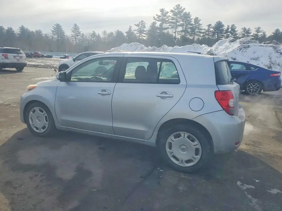 2010 TOYOTA SCION XD   