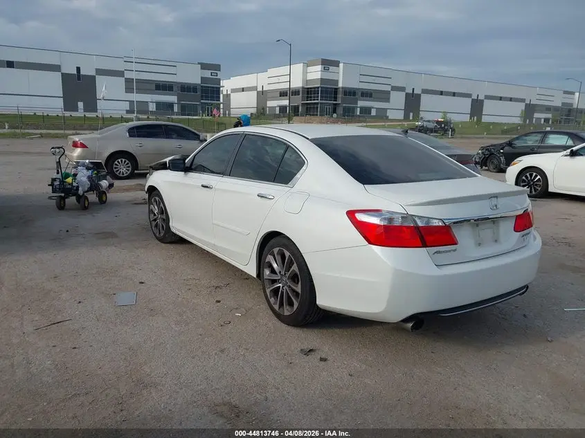 2015 HONDA ACCORD SPORT