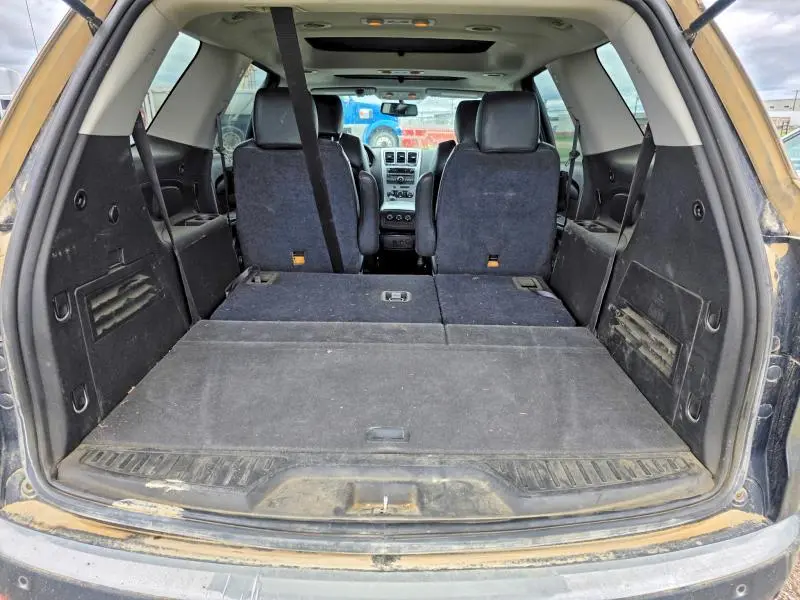2012 GMC ACADIA SLE  