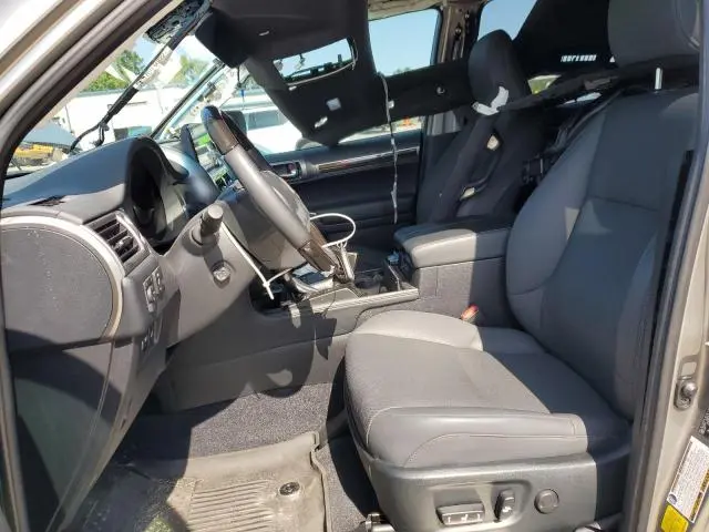 2023 LEXUS GX 460  