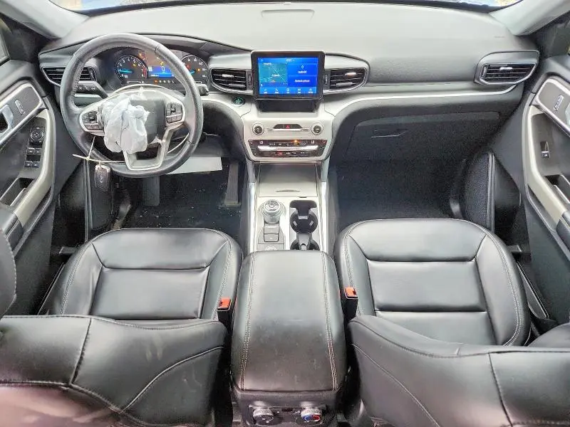 2021 FORD EXPLORER XLT  