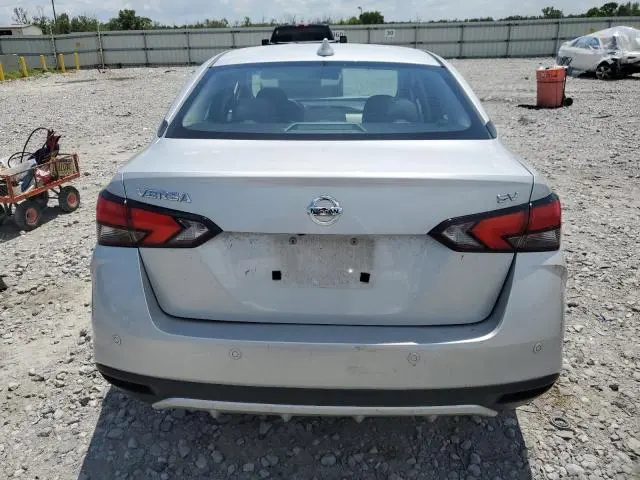 2021 NISSAN VERSA SV  