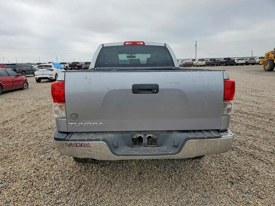 2011 TOYOTA TUNDRA DOUBLE CAB SR5  