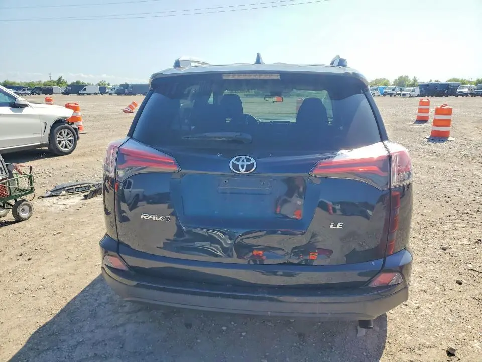 2018 TOYOTA RAV4 LE  