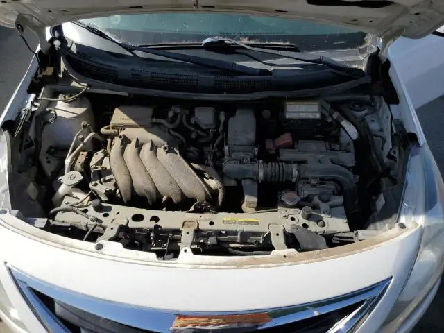 2015 NISSAN VERSA S  