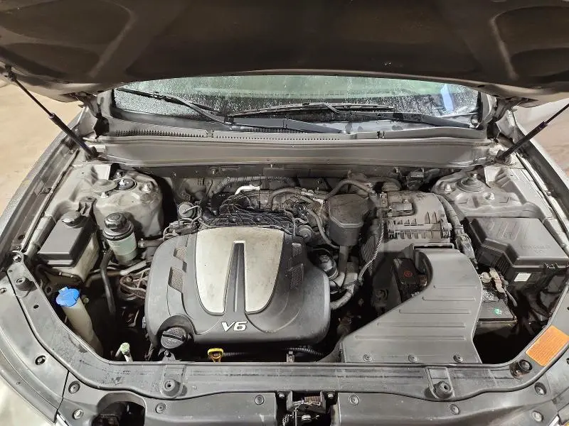 2011 HYUNDAI SANTA FE SE  