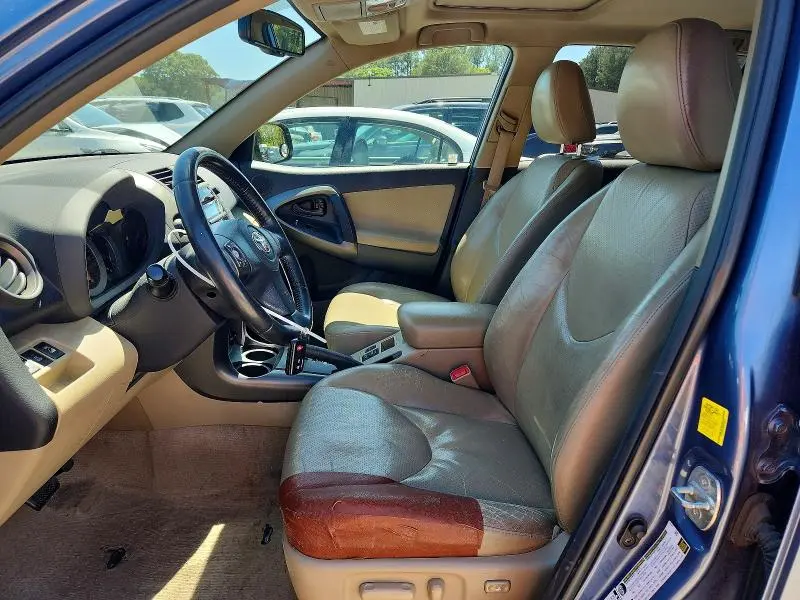 2010 TOYOTA RAV4 LIMITED  