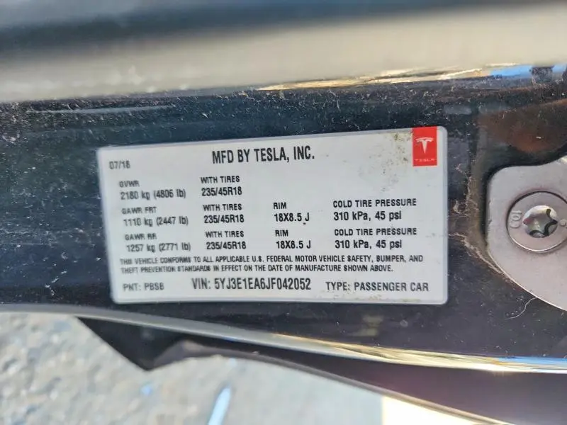 2018 TESLA MODEL 3   