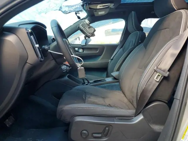 2023 VOLVO XC40 RECHARGE ULTIMATE  