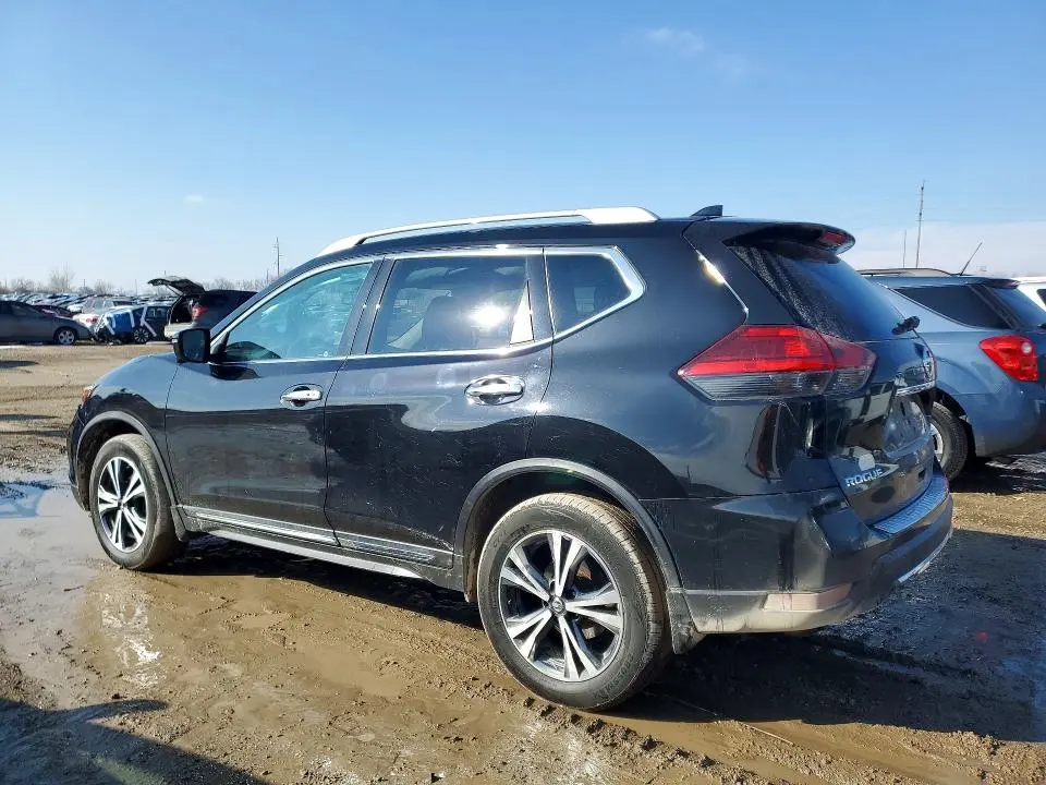 2017 NISSAN ROGUE SL  