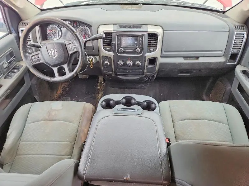 2013 RAM 1500 SLT  