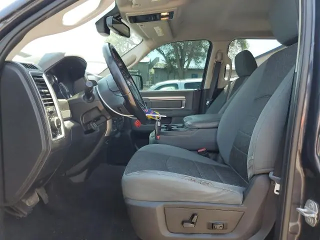 2017 RAM 1500 SLT  
