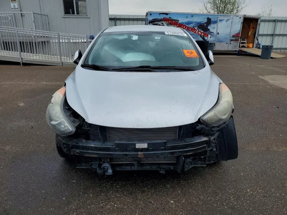 2013 HYUNDAI ELANTRA   