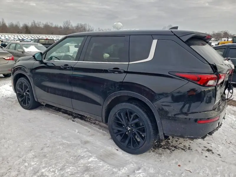 2024 MITSUBISHI OUTLANDER SE  