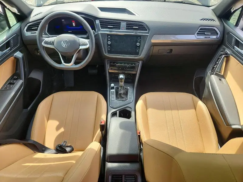 2023 VOLKSWAGEN TIGUAN SE  