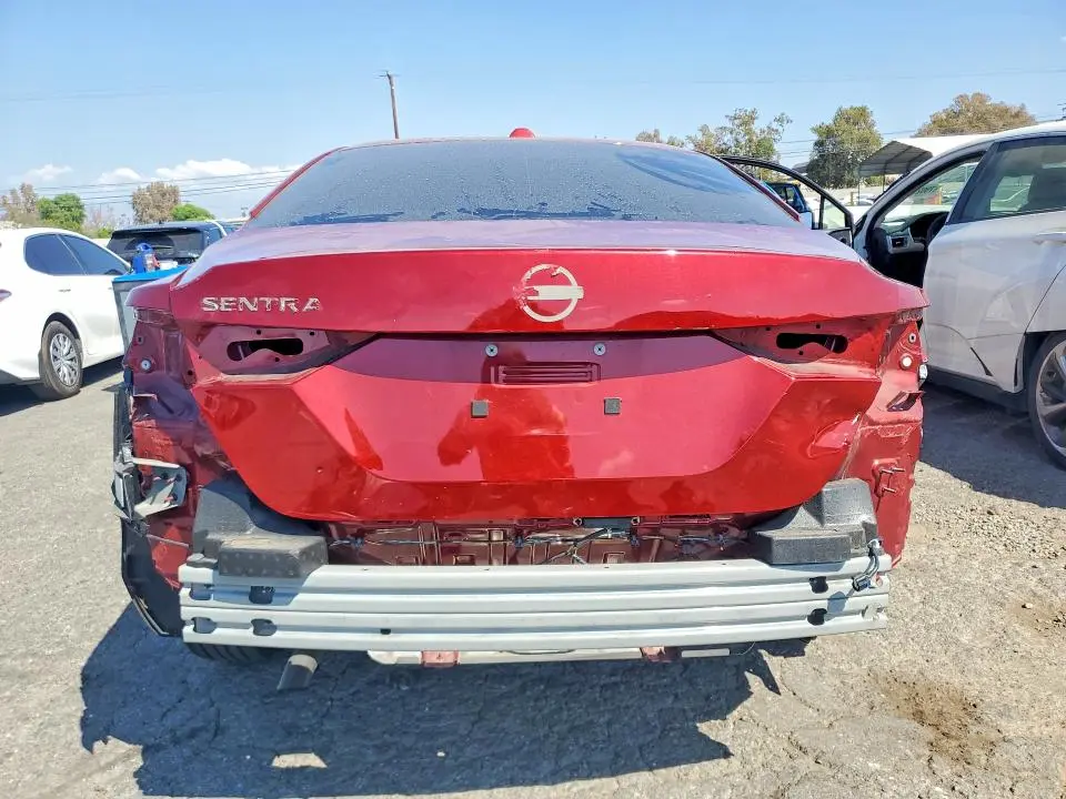 2025 NISSAN SENTRA SV  