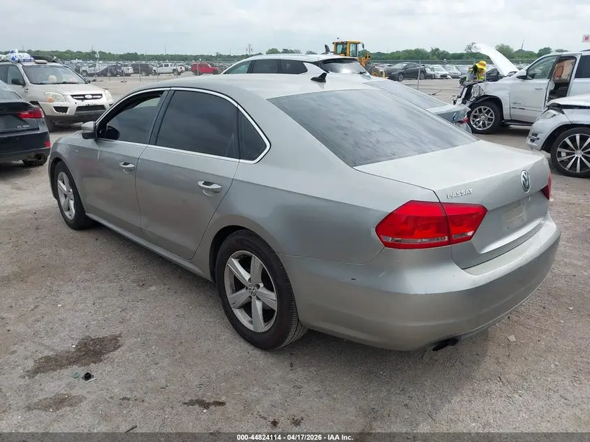 2014 VOLKSWAGEN PASSAT 1.8T WOLFSBURG EDITION