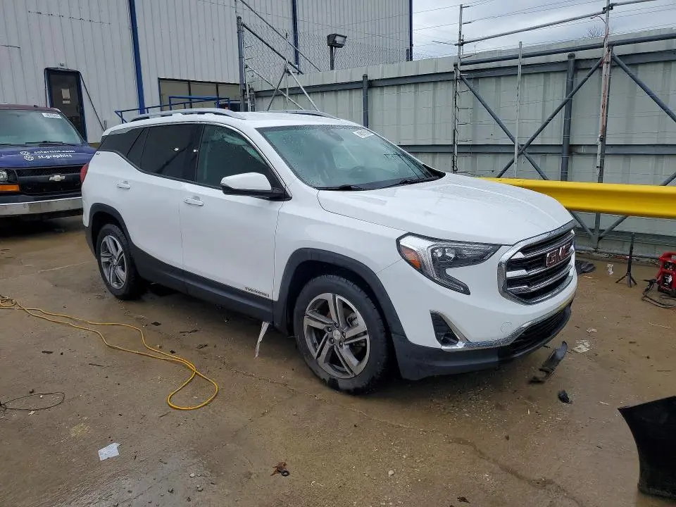 2021 GMC TERRAIN SLT  