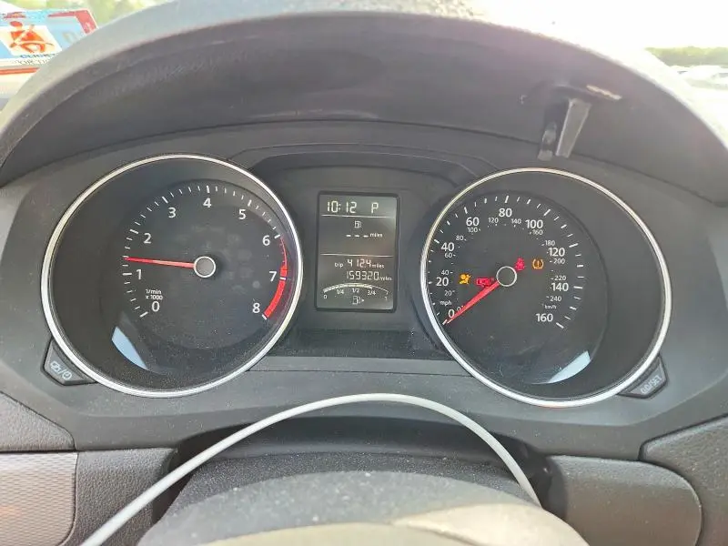 2016 VOLKSWAGEN JETTA SE  