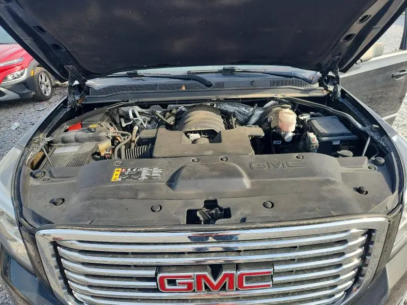 2017 GMC YUKON XL K1500 SLT  