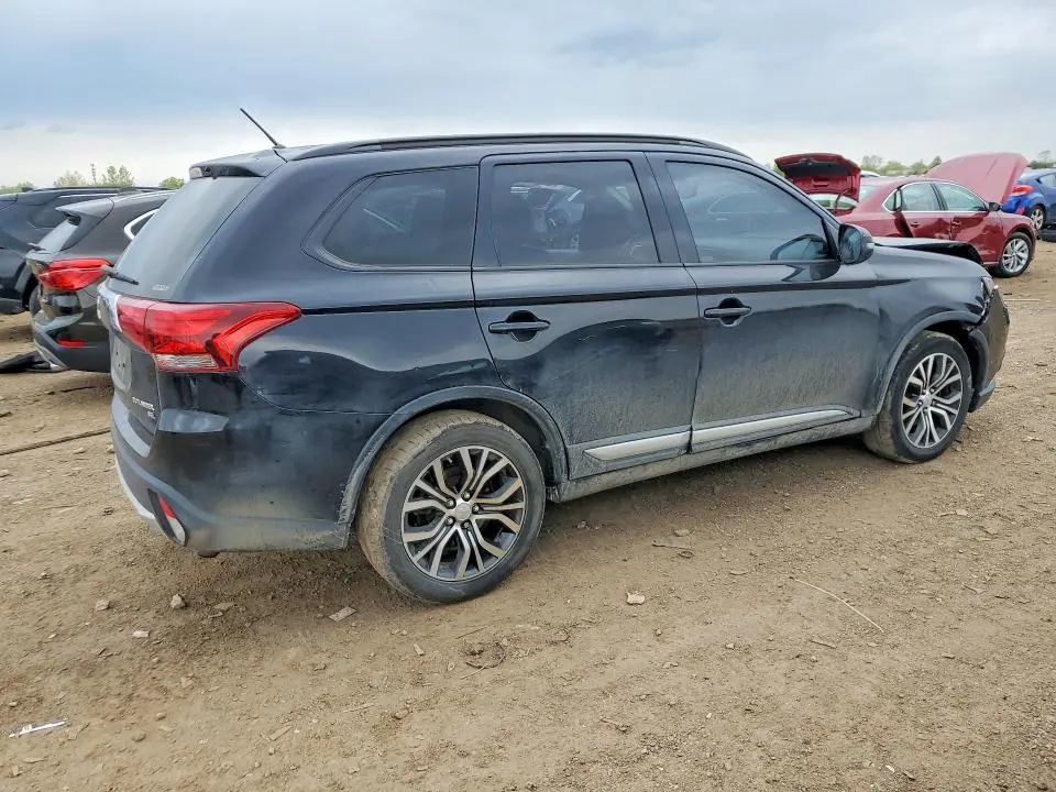 2016 MITSUBISHI OUTLANDER SE  