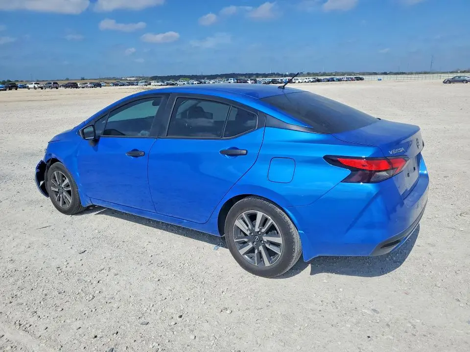 2024 NISSAN VERSA S  