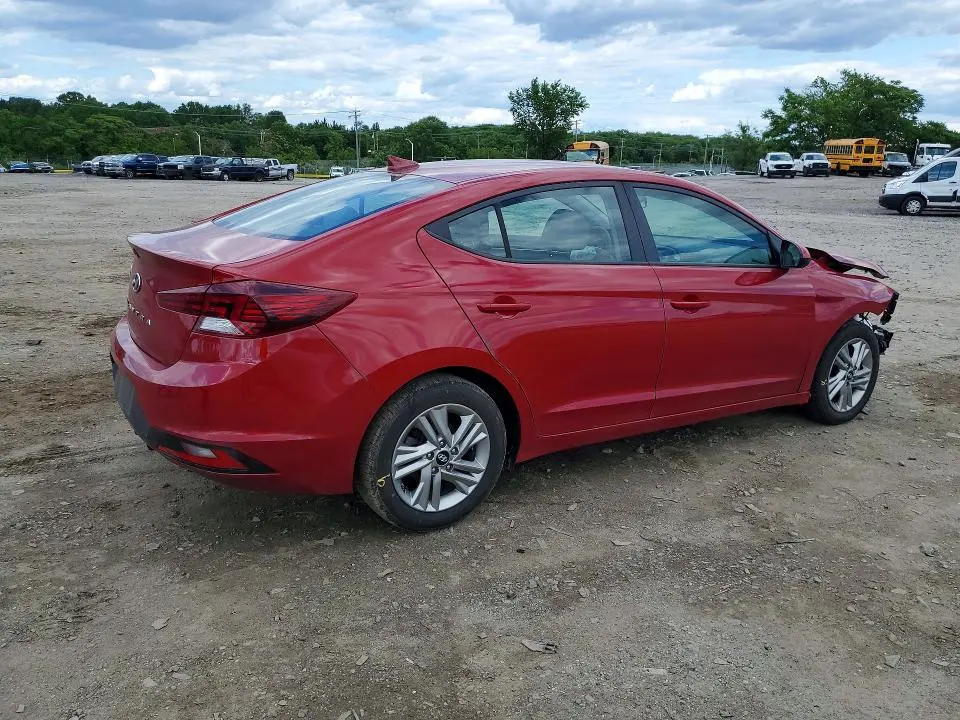 2020 HYUNDAI ELANTRA SEL  
