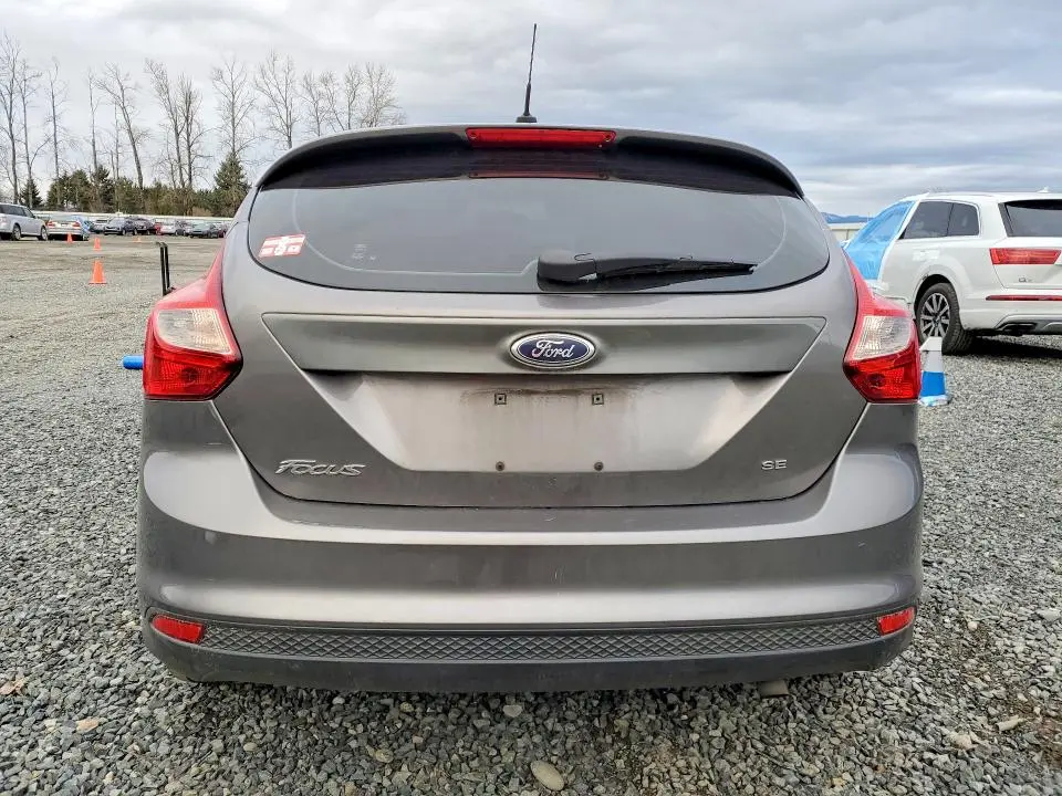 2014 FORD FOCUS SE  
