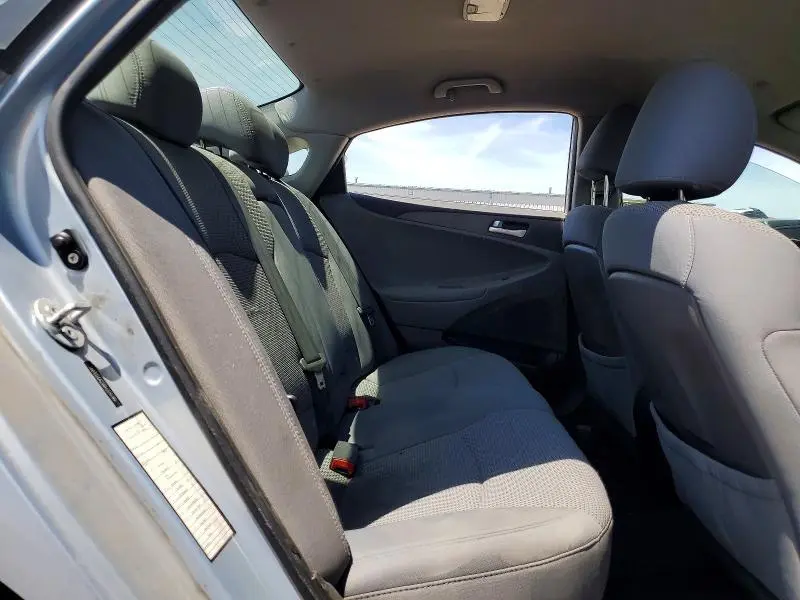 2011 HYUNDAI SONATA GLS  