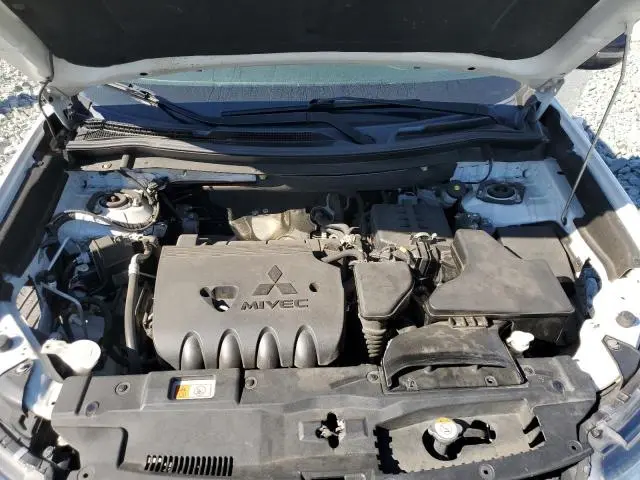 2018 MITSUBISHI OUTLANDER SE  