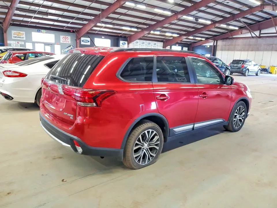 2016 MITSUBISHI OUTLANDER SE  